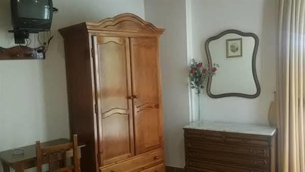 Hotel Restaurante Calderon Arcos de la Frontera Extérieur photo